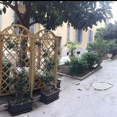 Piccolo Love Nest In Milano Esterno foto